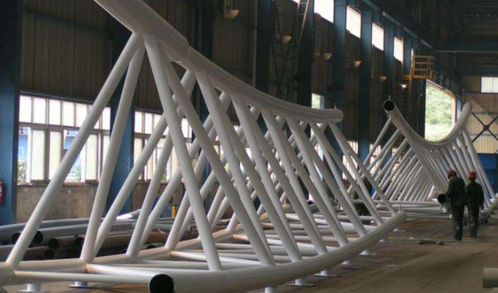 富锦管廊钢结构与桁架结构的管道支架应该如何区分